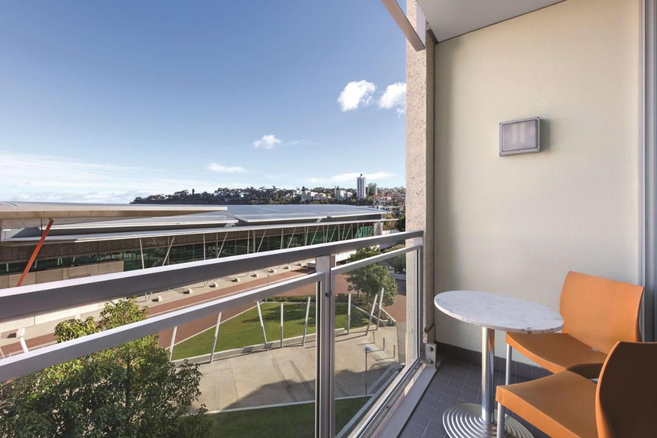 Adina Apartment Hotel Perth Buitenkant foto