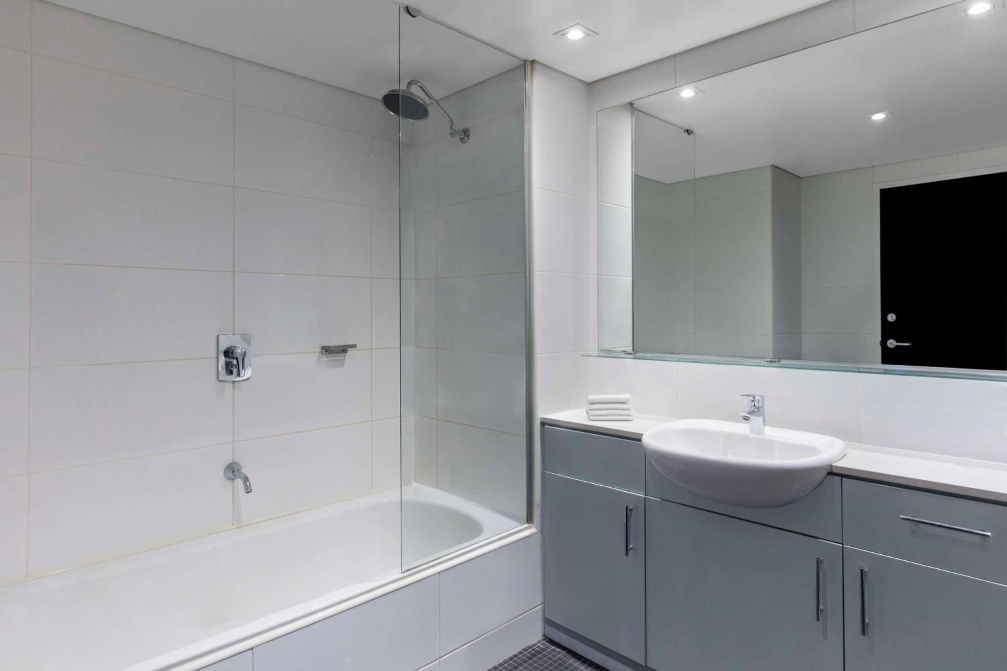 Adina Apartment Hotel Perth Buitenkant foto